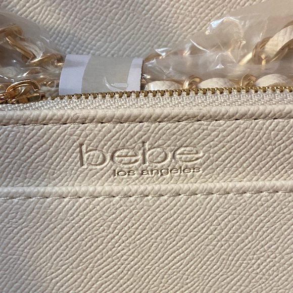 Bebe Los Angeles NWT Cream and White Crossbody Shoulder Bag 7.5x5x2 - Picture 4 of 6